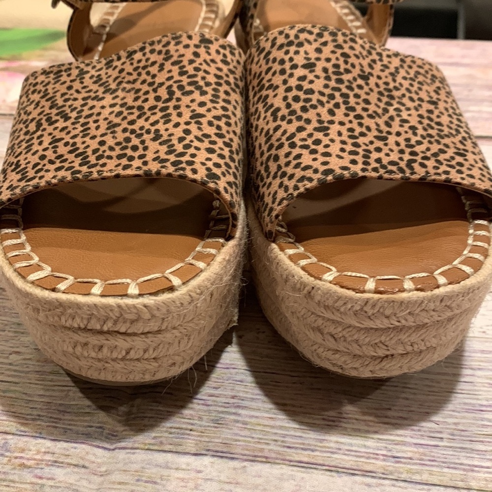 Universal Thread Wedges • Sz 8.5 • NEW! - Picture 8 of 13